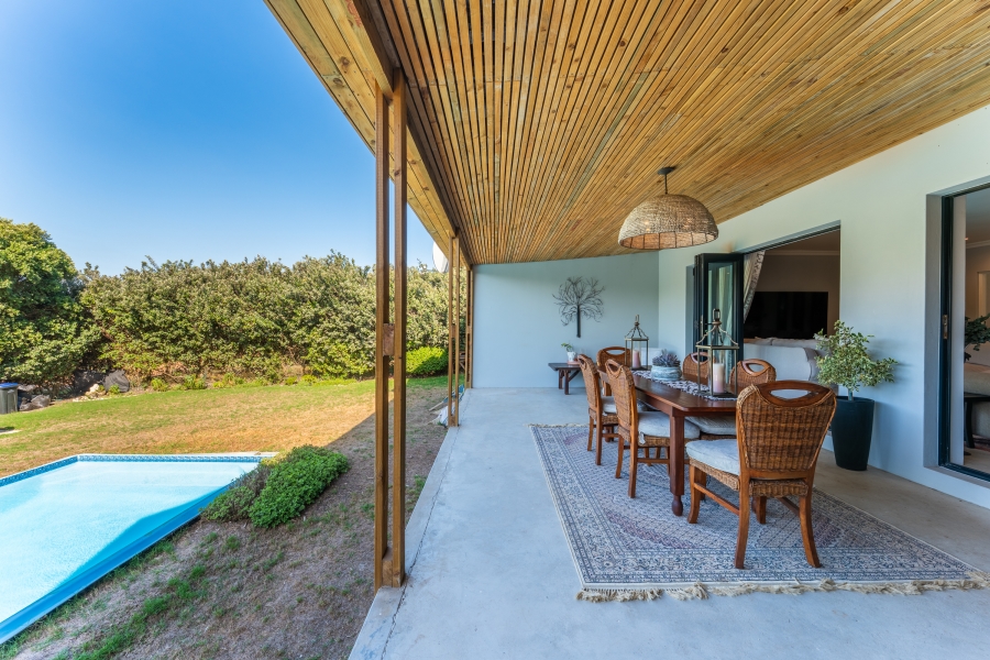 2 Bedroom Property for Sale in Cape St Francis Eastern Cape